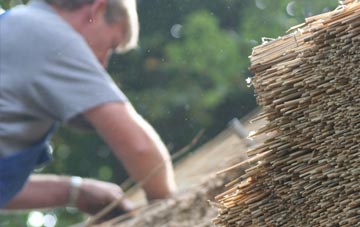 professional Draycot Cerne thatchers